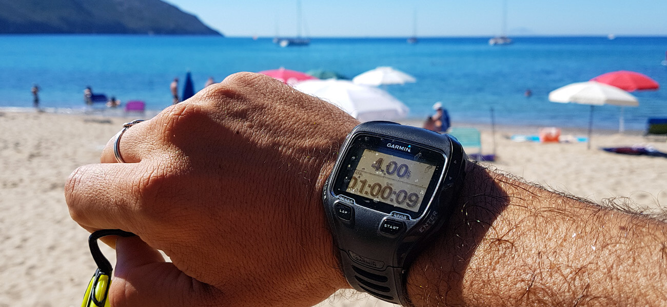 Garmin Forerunner 910 XT GPS sport watch per il triathlon - Vun Du Tri